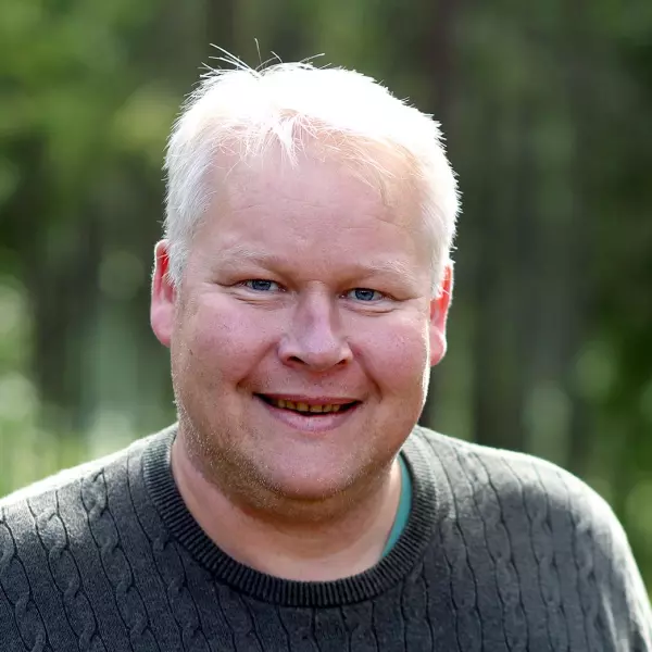 Tom-Erik Holmstad 